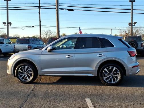 2023 Audi Q5 45 S line quattro Premium