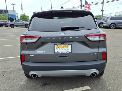 Carbonized Gray Metallic 2022 Ford Escape SE
