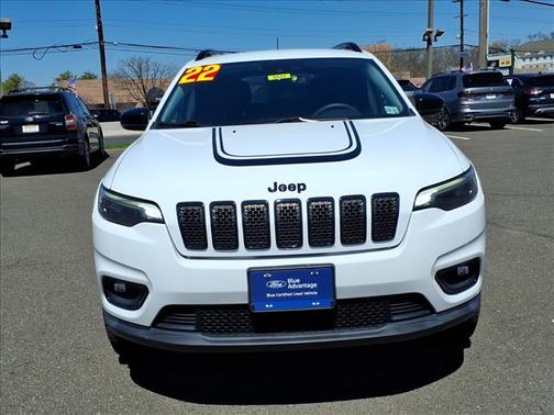 Bright White Clearcoat 2022 Jeep Cherokee X