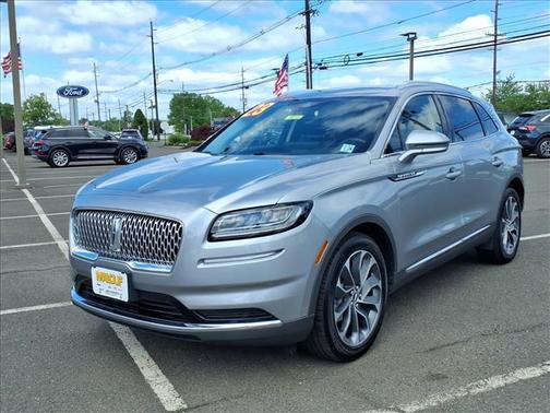 Radiance Metallic 2023 Lincoln Nautilus Reserve