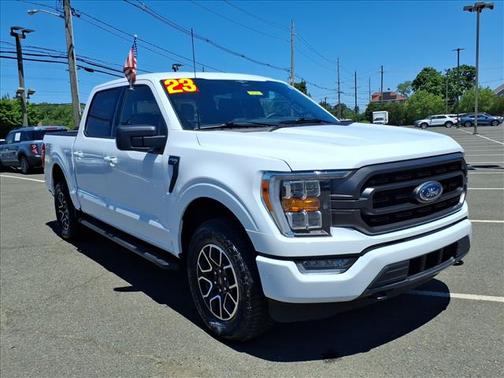 Oxford White 2023 Ford F-150 XLT