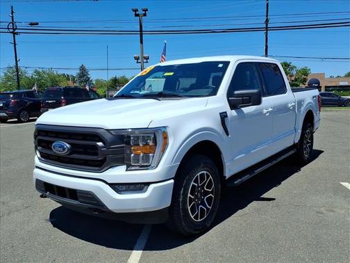 Oxford White 2023 Ford F-150 XLT