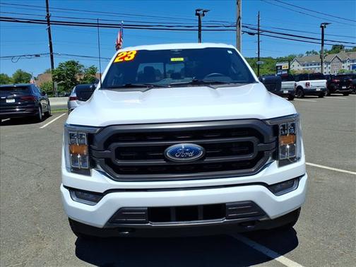 Oxford White 2023 Ford F-150 XLT