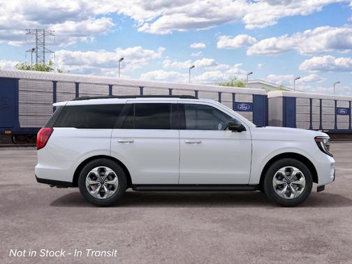 Star White 2027 Ford Expedition ACTIVE