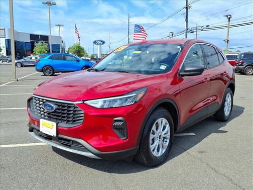Rapid Red Metallic Tinted Clearcoat 2023 Ford Escape Active