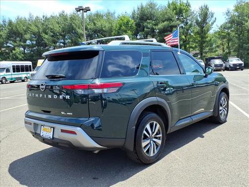 Obsidian Green 2024 Nissan Pathfinder SL