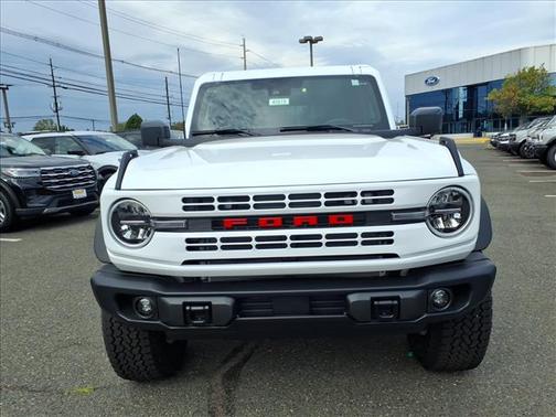 Oxford White 2026 Ford Bronco Heritage Edition