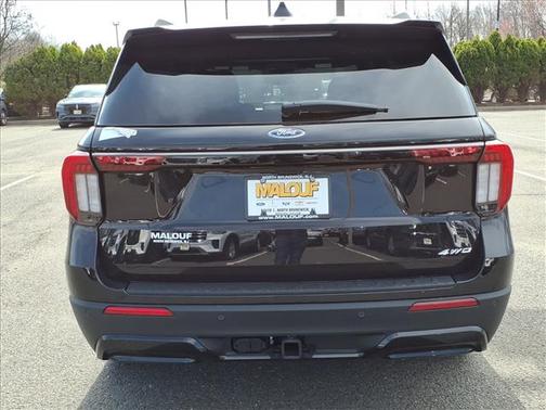 Agate Black 2026 Ford Explorer ST-Line