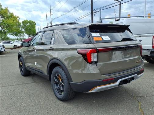 Carbonized Gray 2026 Ford Explorer Tremor