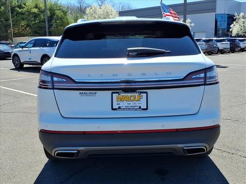 Ceramic Pearl Metallic Tinted Clearcoat 2023 Lincoln Nautilus Reserve