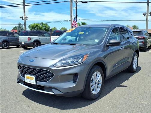Carbonized Gray Metallic 2022 Ford Escape SE