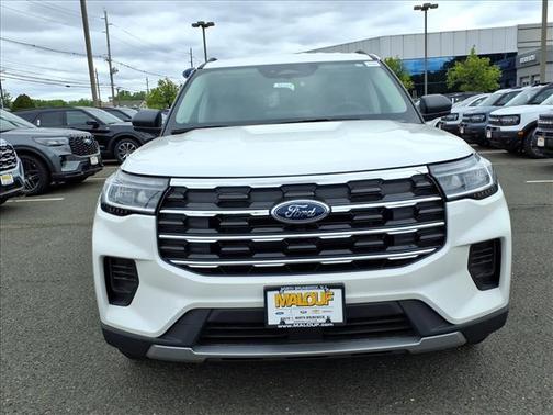 Star White 2026 Ford Explorer Active