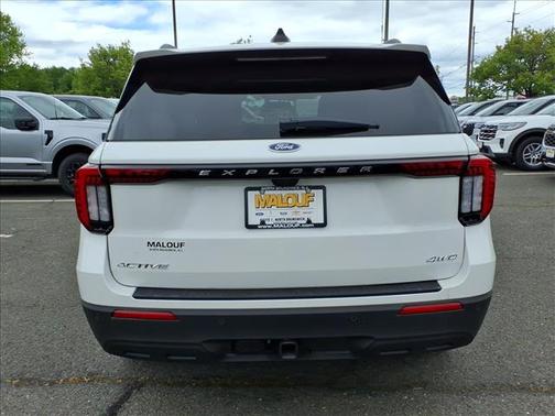 Star White 2026 Ford Explorer Active
