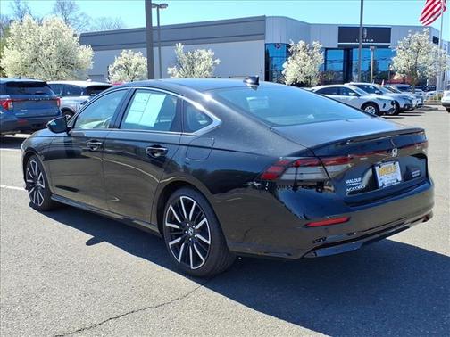 Crystal Black Pearl 2023 Honda Accord Hybrid Touring