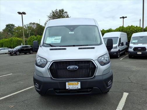 2025 Ford Transit-250 148 WB Medium Roof Cargo