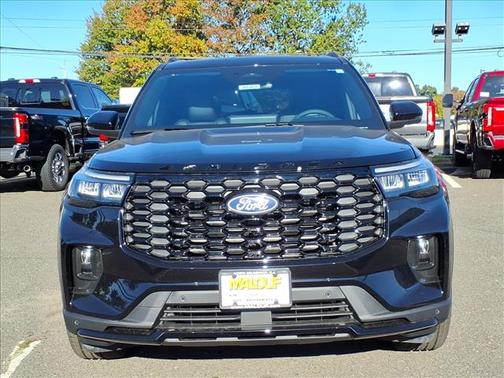 Agate Black 2027 Ford Explorer ST-Line