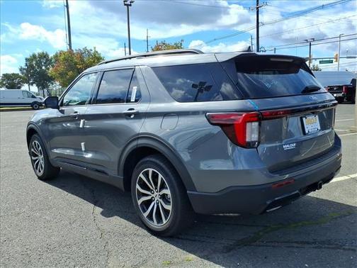 Carbon Gray 2027 Ford Explorer ST-Line