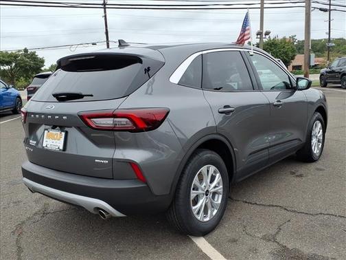 Carbonized Gray Metallic 2023 Ford Escape Active