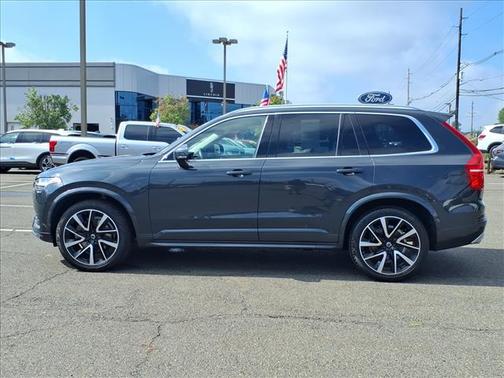 2021 Volvo XC90 T6 MOMENTUM 7 PASSENGER