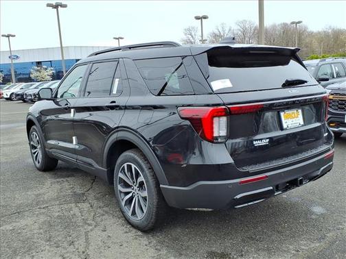 Agate Black 2026 Ford Explorer ST-Line