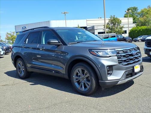 Carbonized Gray 2026 Ford Explorer Active