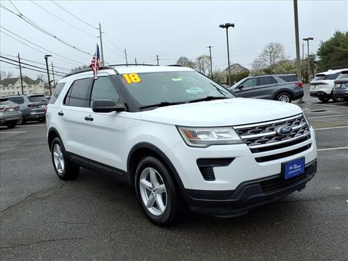 Oxford White 2018 Ford Explorer Base