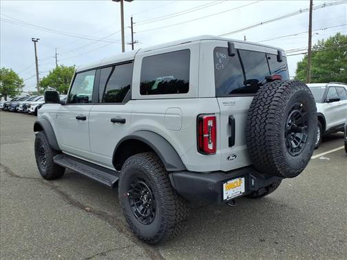 Avalanche Gray 2026 Ford Bronco Outer Banks