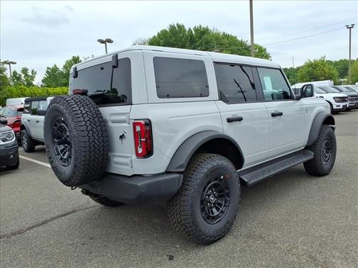 Avalanche Gray 2026 Ford Bronco Outer Banks
