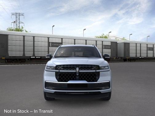 Gray Mist Metallic 2026 Lincoln Navigator Reserve
