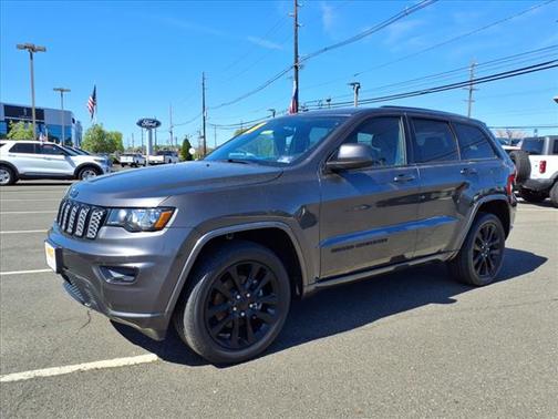 2018 Jeep Grand Cherokee LAREDO