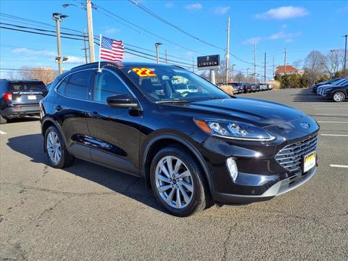 2022 Ford Escape TITANIUM