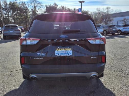 2022 Ford Escape TITANIUM