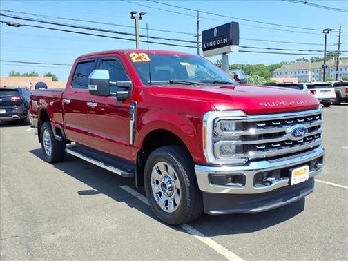 Rapid Red Metallic Tinted Clearcoat 2023 Ford F-350 Lariat Super Duty