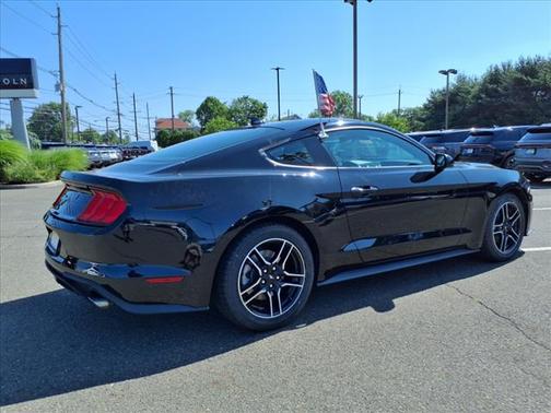 2022 Ford Mustang ECOBOOST