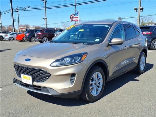 Desert Gold Metallic 2021 Ford Escape SE