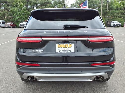 Infinite Black Metallic 2022 Lincoln Corsair Standard