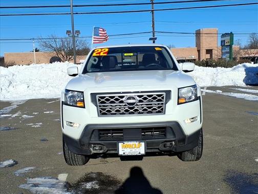 2022 Nissan Frontier SV