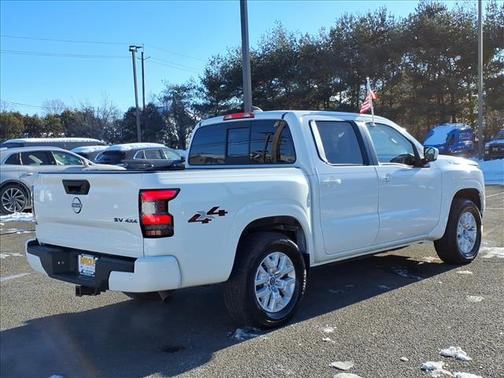 2022 Nissan Frontier SV