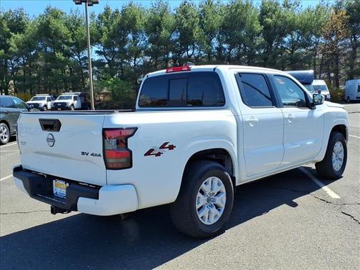 Glacier White 2022 Nissan Frontier SV