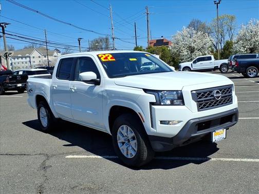 Glacier White 2022 Nissan Frontier SV