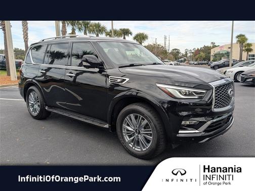 2022 INFINITI QX80 LUXE