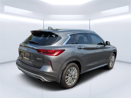 2024 INFINITI QX50 LUXE