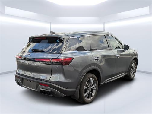 2024 INFINITI QX60 LUXE