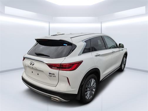 2025 INFINITI QX50 PURE