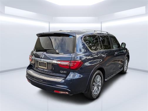 2021 INFINITI QX80 LUXE
