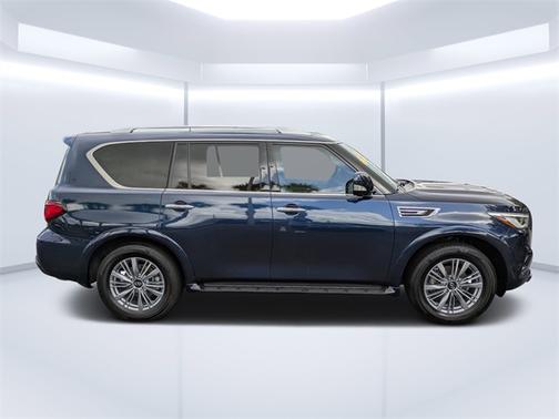 2021 INFINITI QX80 LUXE