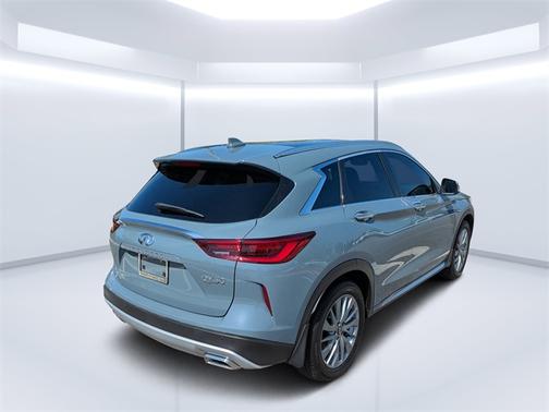 2025 INFINITI QX50 LUXE