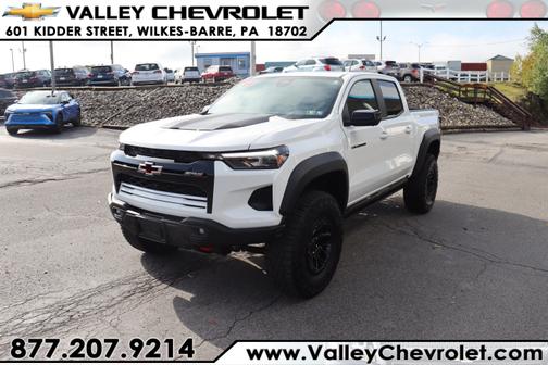 Summit White 2024 Chevrolet Colorado ZR2