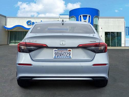 2022 Honda Civic Touring