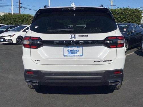 2025 Honda Pilot Black Edition